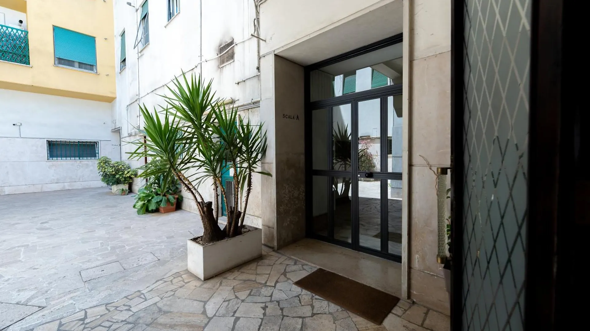 Near Vatican, Irnerio 47 Guest House Rome