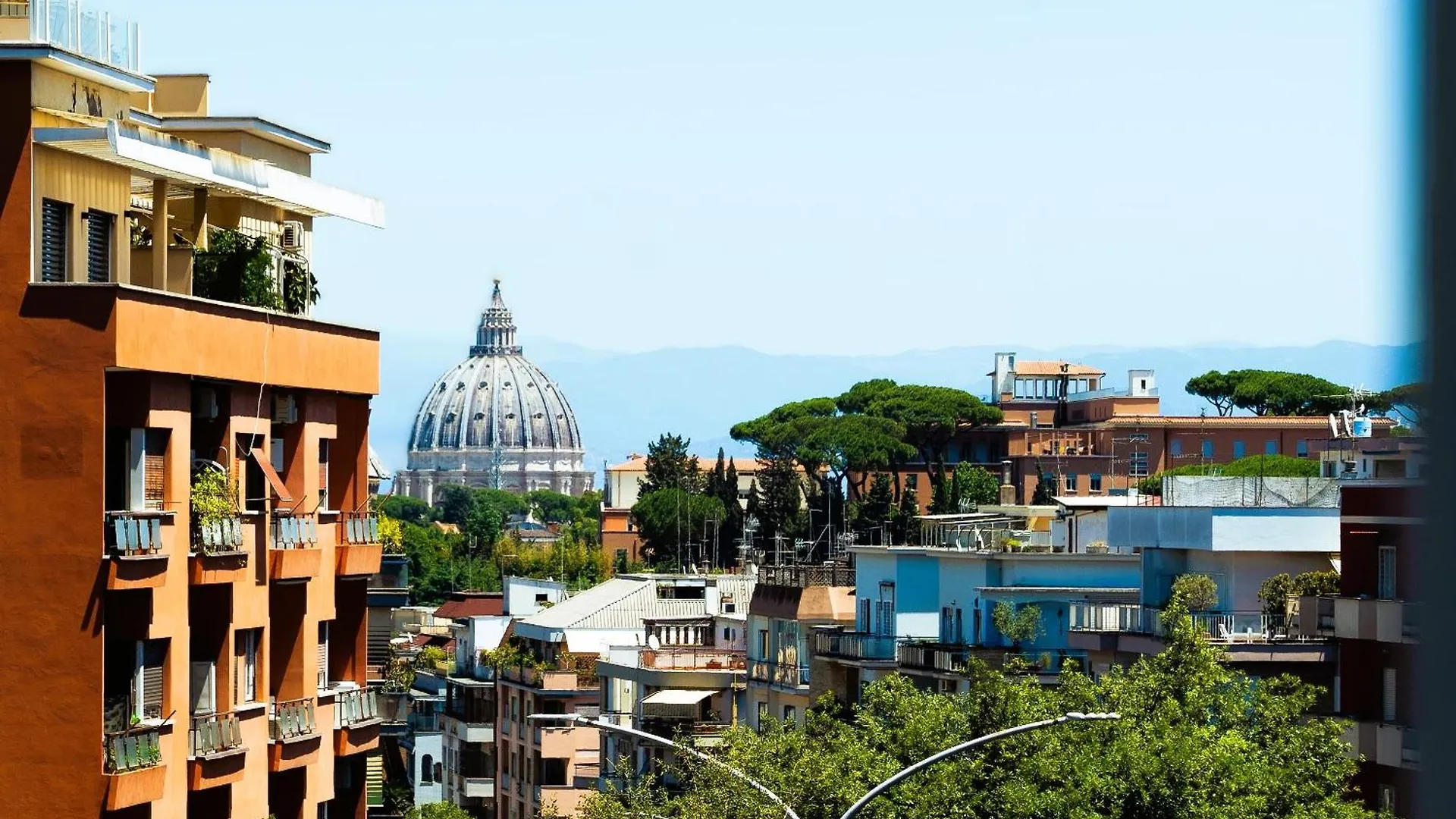 Near Vatican, Irnerio 47 Guest House contacts