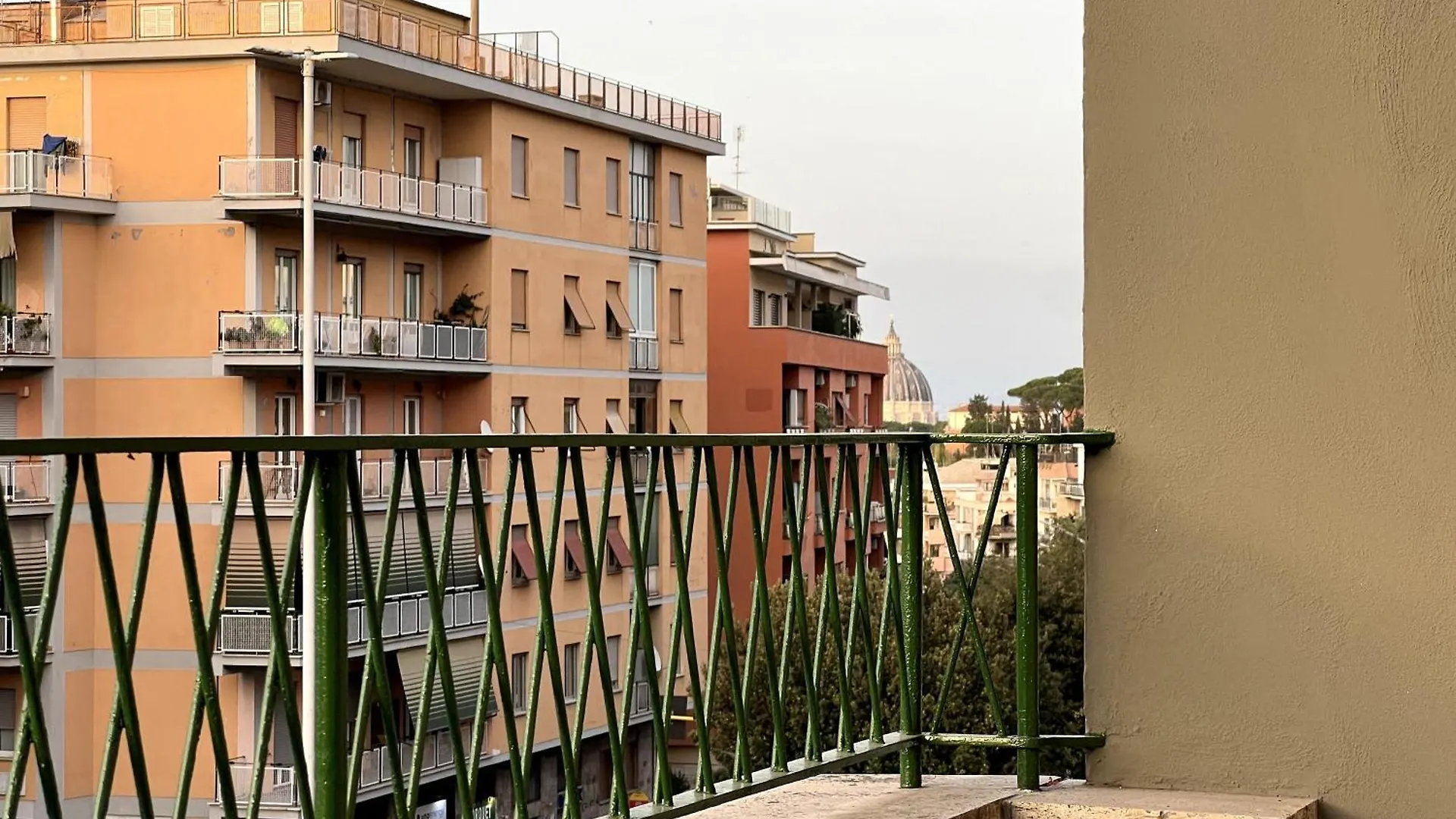 Near Vatican, Irnerio 47 Guest House Rome Italy