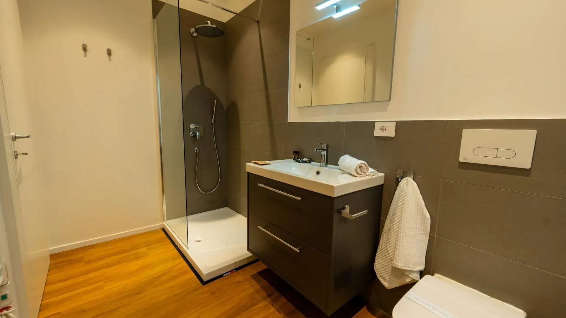 Near Vatican, Irnerio 47 Guest House Rome
