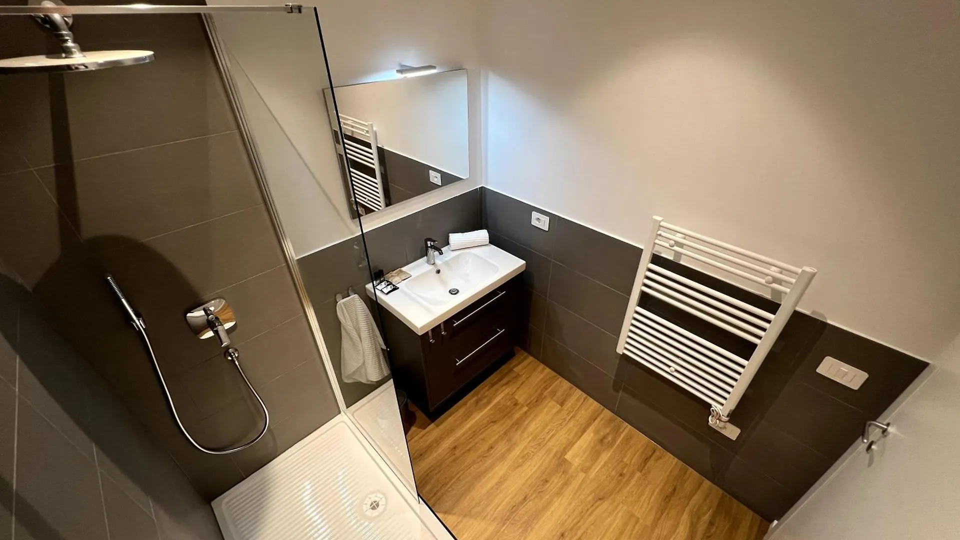 Near Vatican, Irnerio 47 Guest House Rome