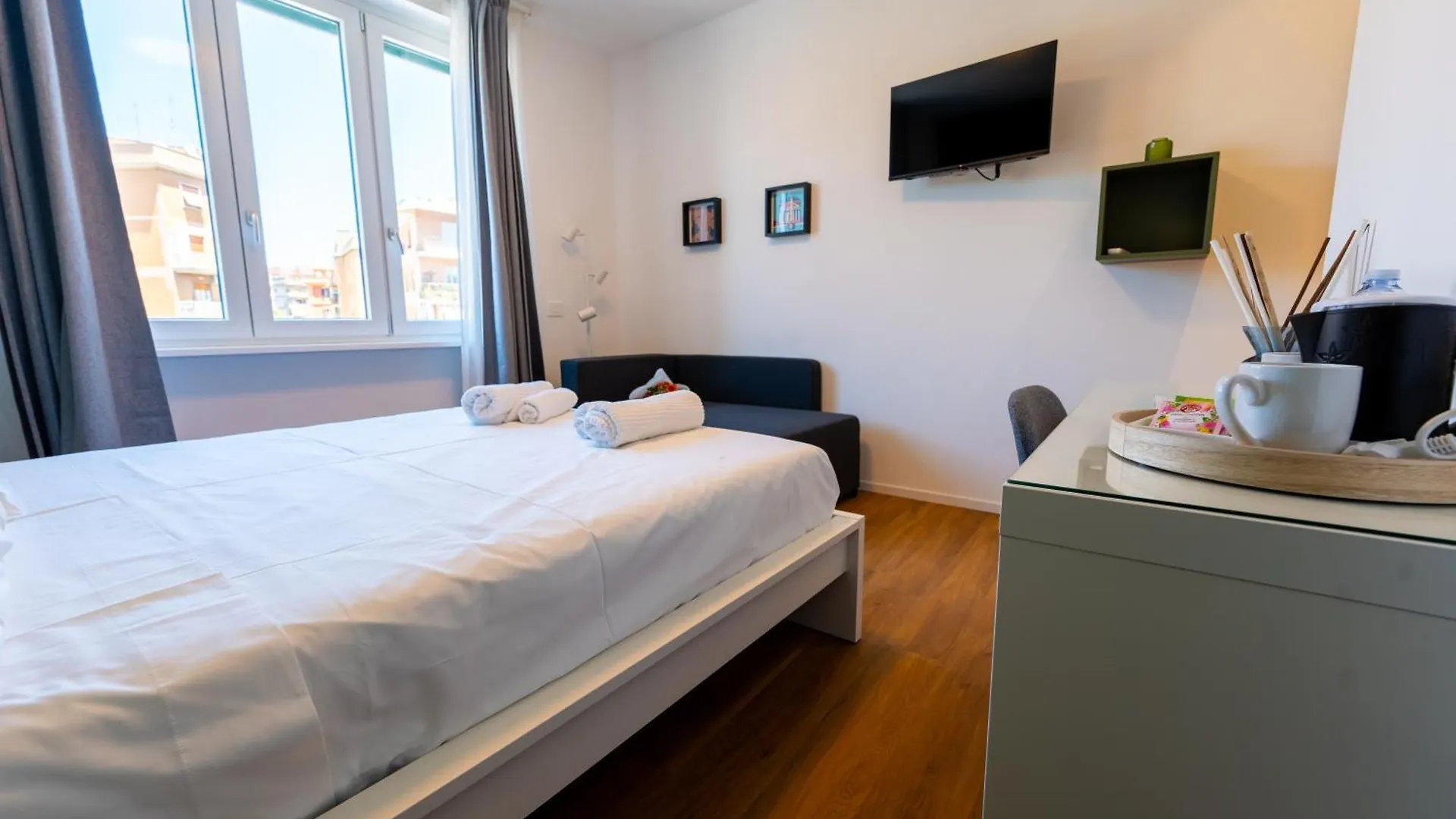 Near Vatican, Irnerio 47 Guest House Rome