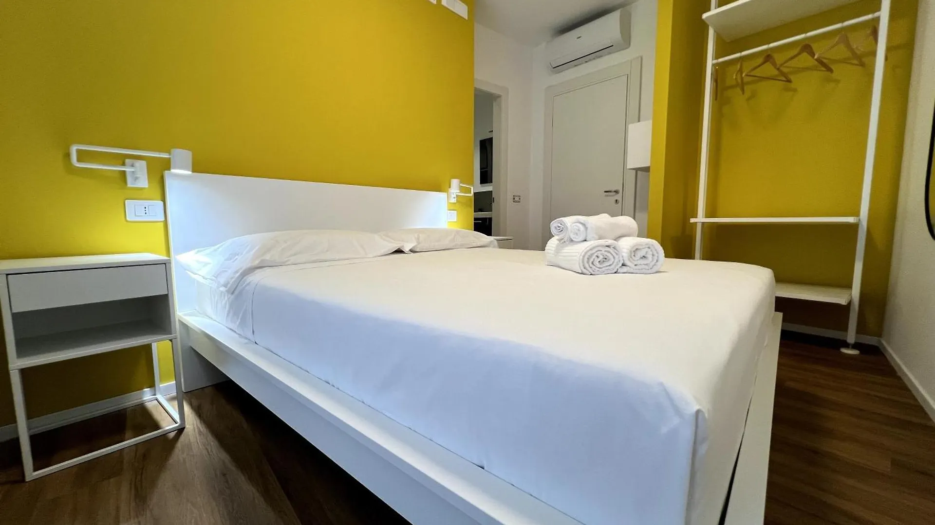 Near Vatican, Irnerio 47 Guest House Rome